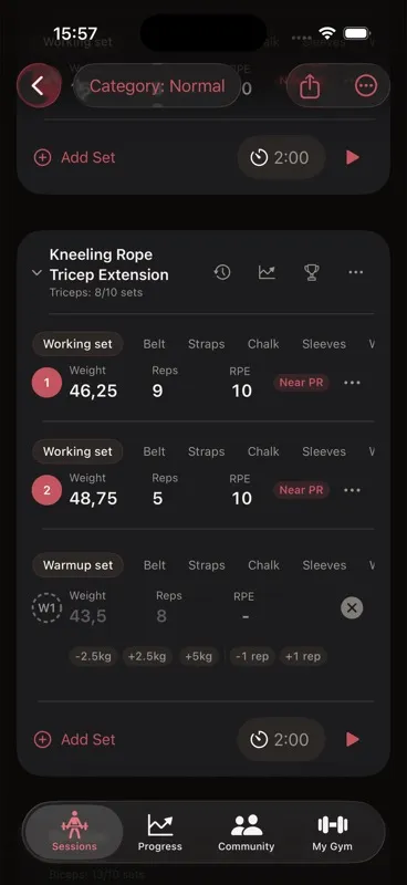 Callus active workout with a prefilled warmup placeholder set and quick plate-step buttons for minus and plus 2.5 and 5 kilograms